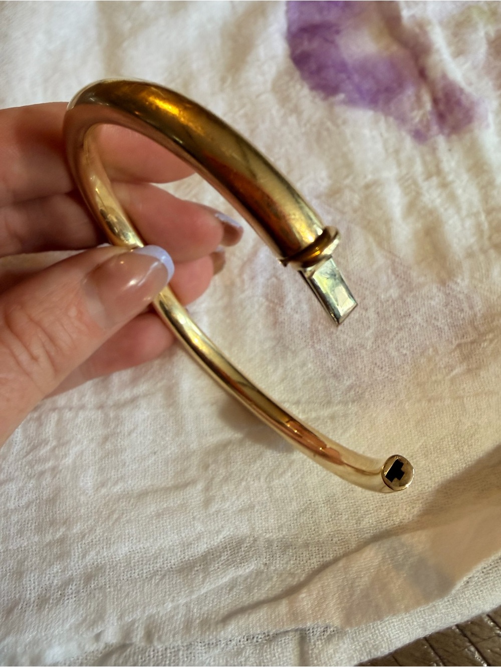 14k Hinged Bangle Bracelet - Picture 6 of 6